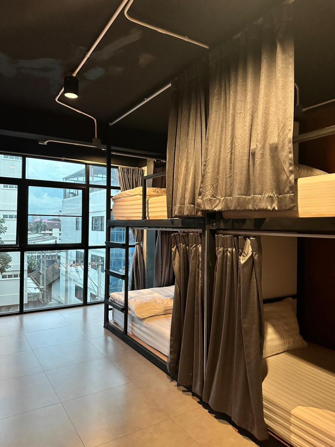 New Warm Light Albergue